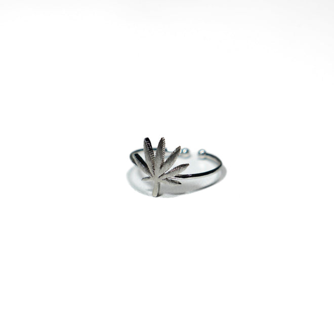 Marijuana Leaf Ring - Gold / Rhodium
